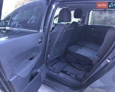 Сірий Пежо 5008, об'ємом двигуна 1.6 л та пробігом 185 тис. км за 10400 $, фото 34 на Automoto.ua