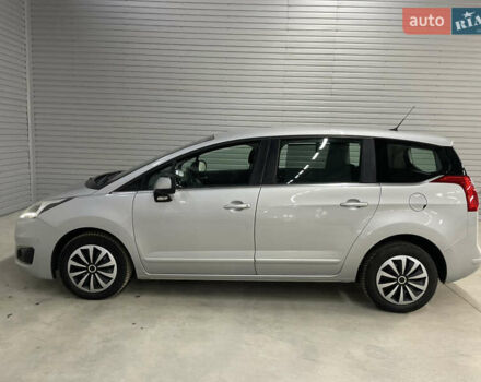 Сірий Пежо 5008, об'ємом двигуна 1.6 л та пробігом 237 тис. км за 10650 $, фото 2 на Automoto.ua