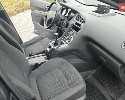 Сірий Пежо 5008, об'ємом двигуна 1.56 л та пробігом 263 тис. км за 10200 $, фото 20 на Automoto.ua