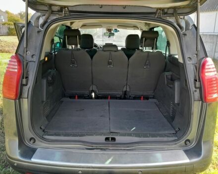 Сірий Пежо 5008, об'ємом двигуна 1.6 л та пробігом 300 тис. км за 9000 $, фото 5 на Automoto.ua