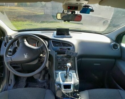Сірий Пежо 5008, об'ємом двигуна 1.6 л та пробігом 300 тис. км за 9000 $, фото 3 на Automoto.ua