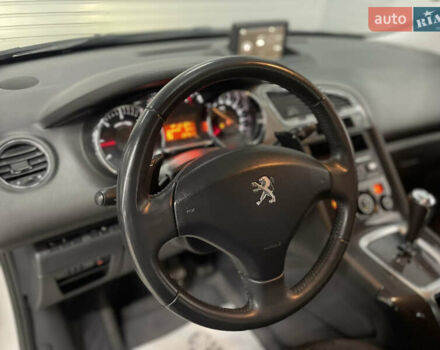 Сірий Пежо 5008, об'ємом двигуна 1.6 л та пробігом 237 тис. км за 10650 $, фото 28 на Automoto.ua