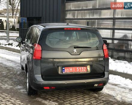 Сірий Пежо 5008, об'ємом двигуна 1.6 л та пробігом 185 тис. км за 10400 $, фото 13 на Automoto.ua