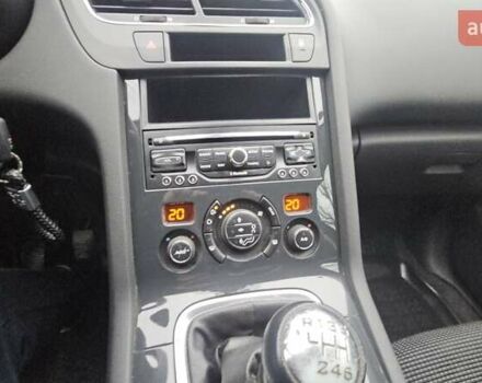 Сірий Пежо 5008, об'ємом двигуна 1.56 л та пробігом 263 тис. км за 10200 $, фото 16 на Automoto.ua