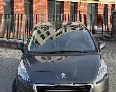 Серый Пежо 5008, объемом двигателя 1.56 л и пробегом 230 тыс. км за 9800 $, фото 5 на Automoto.ua