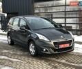 Серый Пежо 5008, объемом двигателя 1.6 л и пробегом 185 тыс. км за 9990 $, фото 1 на Automoto.ua