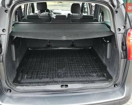 Сірий Пежо 5008, об'ємом двигуна 1.56 л та пробігом 263 тис. км за 10200 $, фото 25 на Automoto.ua