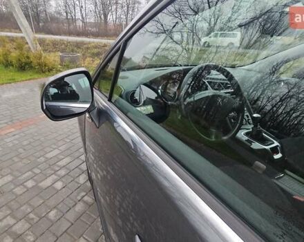 Сірий Пежо 5008, об'ємом двигуна 1.56 л та пробігом 263 тис. км за 10200 $, фото 11 на Automoto.ua