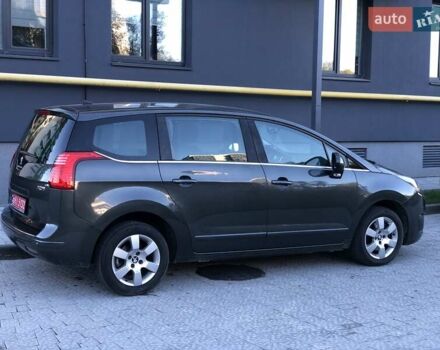 Сірий Пежо 5008, об'ємом двигуна 1.6 л та пробігом 185 тис. км за 10800 $, фото 25 на Automoto.ua