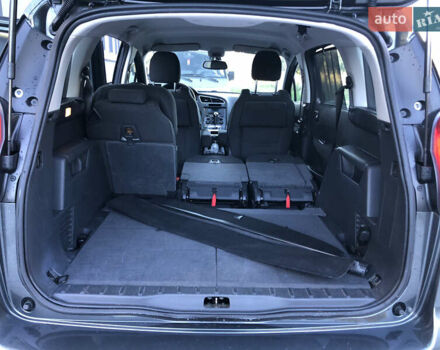 Сірий Пежо 5008, об'ємом двигуна 1.6 л та пробігом 185 тис. км за 10400 $, фото 36 на Automoto.ua