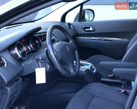 Сірий Пежо 5008, об'ємом двигуна 1.6 л та пробігом 185 тис. км за 10400 $, фото 29 на Automoto.ua