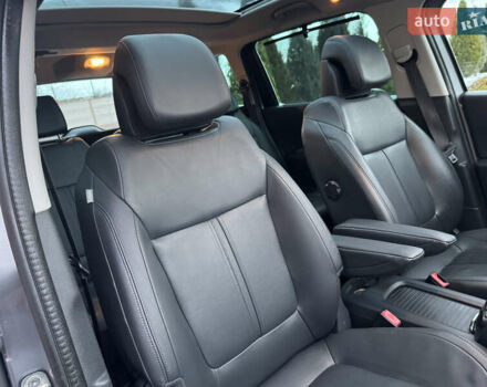 Сірий Пежо 5008, об'ємом двигуна 1.6 л та пробігом 223 тис. км за 10750 $, фото 95 на Automoto.ua