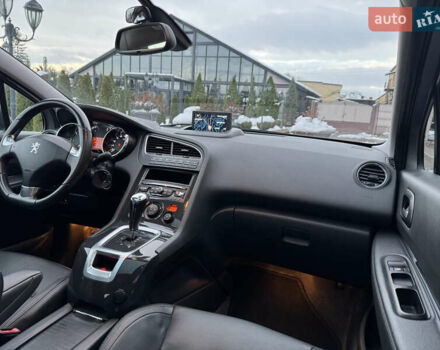 Сірий Пежо 5008, об'ємом двигуна 1.6 л та пробігом 223 тис. км за 10750 $, фото 99 на Automoto.ua