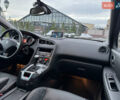 Сірий Пежо 5008, об'ємом двигуна 1.6 л та пробігом 223 тис. км за 10750 $, фото 99 на Automoto.ua
