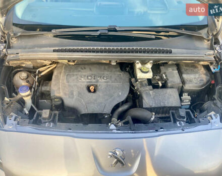 Серый Пежо 5008, объемом двигателя 2 л и пробегом 315 тыс. км за 10299 $, фото 34 на Automoto.ua