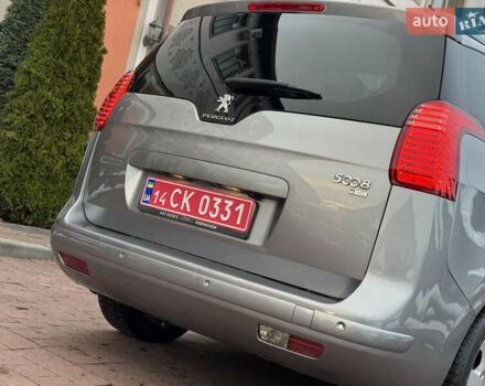 Сірий Пежо 5008, об'ємом двигуна 1.6 л та пробігом 223 тис. км за 10750 $, фото 51 на Automoto.ua