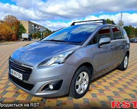 Серый Пежо 5008, объемом двигателя 1.6 л и пробегом 140 тыс. км за 9999 $, фото 3 на Automoto.ua