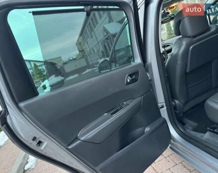 Сірий Пежо 5008, об'ємом двигуна 1.6 л та пробігом 223 тис. км за 10750 $, фото 110 на Automoto.ua