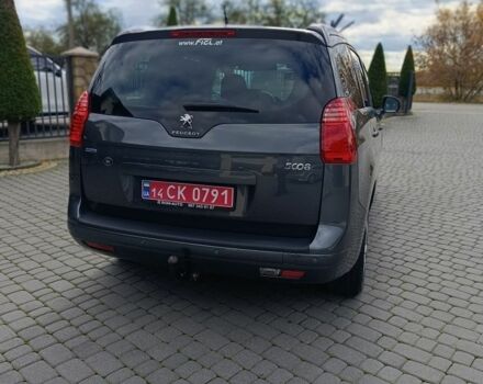 Серый Пежо 5008, объемом двигателя 0 л и пробегом 202 тыс. км за 10900 $, фото 3 на Automoto.ua