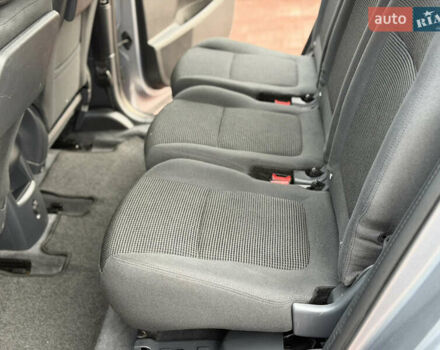 Сірий Пежо 5008, об'ємом двигуна 1.6 л та пробігом 200 тис. км за 12300 $, фото 33 на Automoto.ua