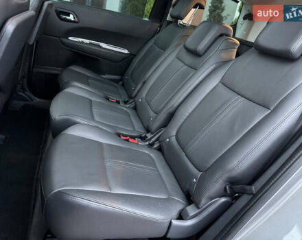 Сірий Пежо 5008, об'ємом двигуна 1.6 л та пробігом 223 тис. км за 10750 $, фото 116 на Automoto.ua