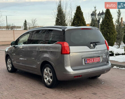 Сірий Пежо 5008, об'ємом двигуна 1.6 л та пробігом 223 тис. км за 10750 $, фото 19 на Automoto.ua