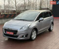 Серый Пежо 5008, объемом двигателя 1.6 л и пробегом 200 тыс. км за 11900 $, фото 1 на Automoto.ua