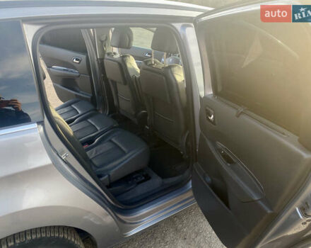 Серый Пежо 5008, объемом двигателя 2 л и пробегом 315 тыс. км за 10299 $, фото 20 на Automoto.ua