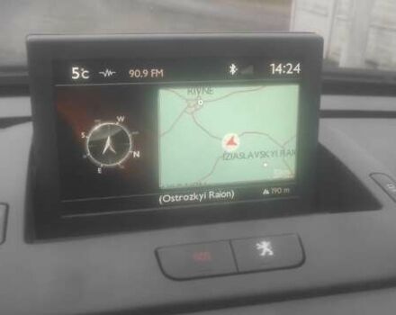 Серый Пежо 5008, объемом двигателя 1.56 л и пробегом 193 тыс. км за 10350 $, фото 10 на Automoto.ua