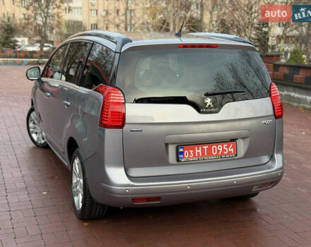 Сірий Пежо 5008, об'ємом двигуна 1.6 л та пробігом 200 тис. км за 12300 $, фото 47 на Automoto.ua