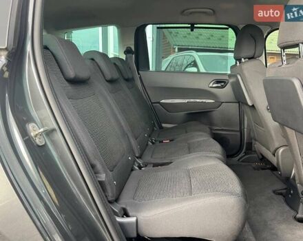 Сірий Пежо 5008, об'ємом двигуна 1.6 л та пробігом 202 тис. км за 10699 $, фото 20 на Automoto.ua