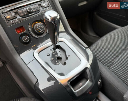 Сірий Пежо 5008, об'ємом двигуна 1.6 л та пробігом 200 тис. км за 12300 $, фото 66 на Automoto.ua