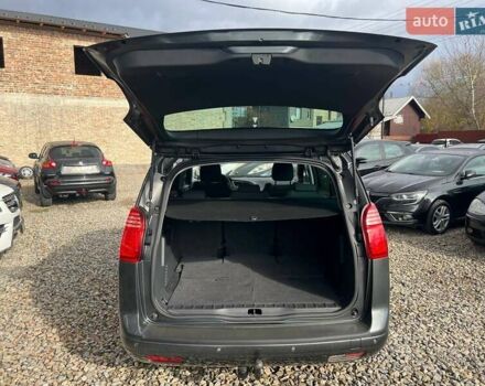 Сірий Пежо 5008, об'ємом двигуна 1.6 л та пробігом 202 тис. км за 10699 $, фото 11 на Automoto.ua