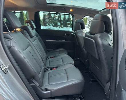 Сірий Пежо 5008, об'ємом двигуна 1.6 л та пробігом 223 тис. км за 10750 $, фото 106 на Automoto.ua