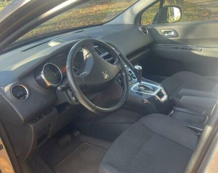 Сірий Пежо 5008, об'ємом двигуна 1.56 л та пробігом 210 тис. км за 10500 $, фото 5 на Automoto.ua