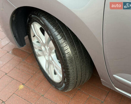 Сірий Пежо 5008, об'ємом двигуна 1.6 л та пробігом 200 тис. км за 12300 $, фото 40 на Automoto.ua