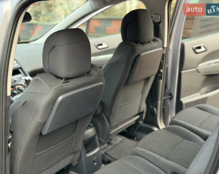 Сірий Пежо 5008, об'ємом двигуна 1.6 л та пробігом 200 тис. км за 12300 $, фото 31 на Automoto.ua