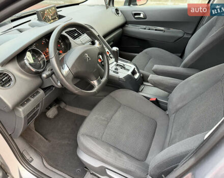 Сірий Пежо 5008, об'ємом двигуна 1.6 л та пробігом 200 тис. км за 12300 $, фото 52 на Automoto.ua