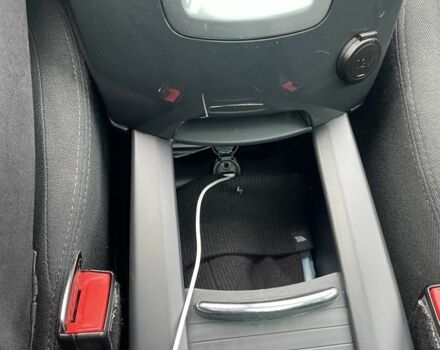 Серый Пежо 5008, объемом двигателя 2 л и пробегом 240 тыс. км за 12300 $, фото 19 на Automoto.ua