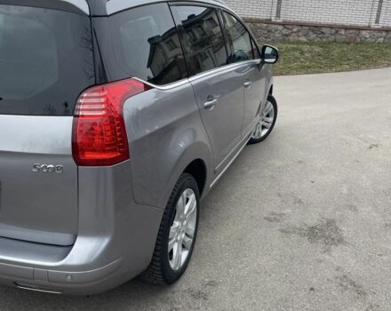 Серый Пежо 5008, объемом двигателя 2 л и пробегом 240 тыс. км за 12300 $, фото 2 на Automoto.ua