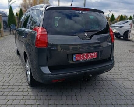 Серый Пежо 5008, объемом двигателя 0 л и пробегом 202 тыс. км за 10900 $, фото 5 на Automoto.ua