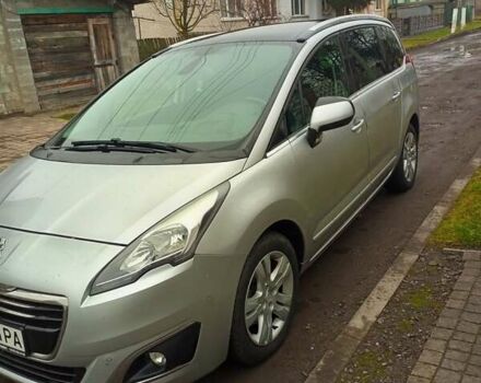 Серый Пежо 5008, объемом двигателя 1.6 л и пробегом 280 тыс. км за 10200 $, фото 3 на Automoto.ua