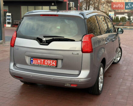 Сірий Пежо 5008, об'ємом двигуна 1.6 л та пробігом 200 тис. км за 12300 $, фото 48 на Automoto.ua