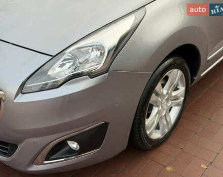 Сірий Пежо 5008, об'ємом двигуна 1.6 л та пробігом 200 тис. км за 12300 $, фото 14 на Automoto.ua