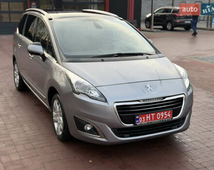 Сірий Пежо 5008, об'ємом двигуна 1.6 л та пробігом 200 тис. км за 12300 $, фото 7 на Automoto.ua