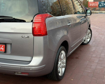 Сірий Пежо 5008, об'ємом двигуна 1.6 л та пробігом 200 тис. км за 12300 $, фото 51 на Automoto.ua