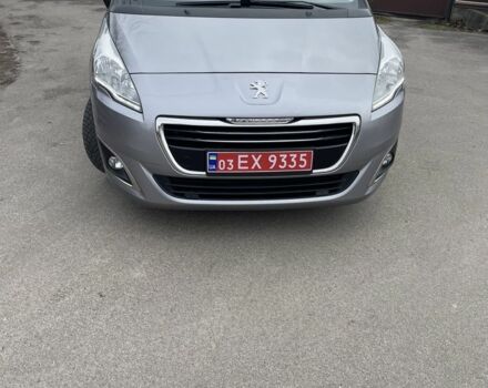 Серый Пежо 5008, объемом двигателя 2 л и пробегом 240 тыс. км за 12300 $, фото 1 на Automoto.ua