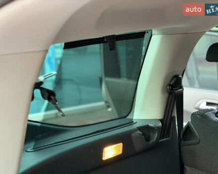 Сірий Пежо 5008, об'ємом двигуна 1.6 л та пробігом 200 тис. км за 12300 $, фото 38 на Automoto.ua