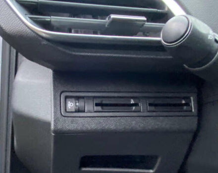 Сірий Пежо 5008, об'ємом двигуна 1.6 л та пробігом 221 тис. км за 21500 $, фото 19 на Automoto.ua