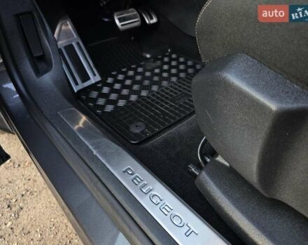 Сірий Пежо 5008, об'ємом двигуна 0 л та пробігом 137 тис. км за 25999 $, фото 33 на Automoto.ua